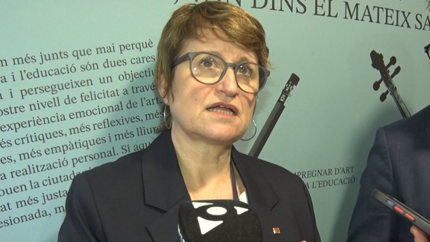 La consellera d’Educació Anna Simó diu que l’Ajuntament de la Vall de Bianya no els ha cedit cap terreny per poder construir l’escola