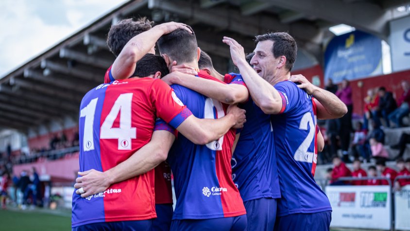 L'Olot torna amb èpica al camí de la victòria (2-1)