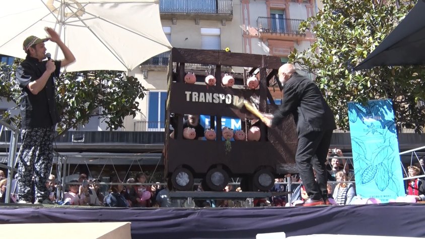 El Cacau trenca la mona pels que no tenen padrins, amb un missatge reivindicatiu