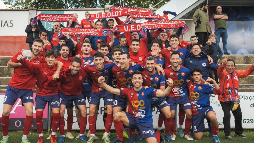 L'Olot celebra el títol i l'ascens amb una victòria a casa contra l'Escala 