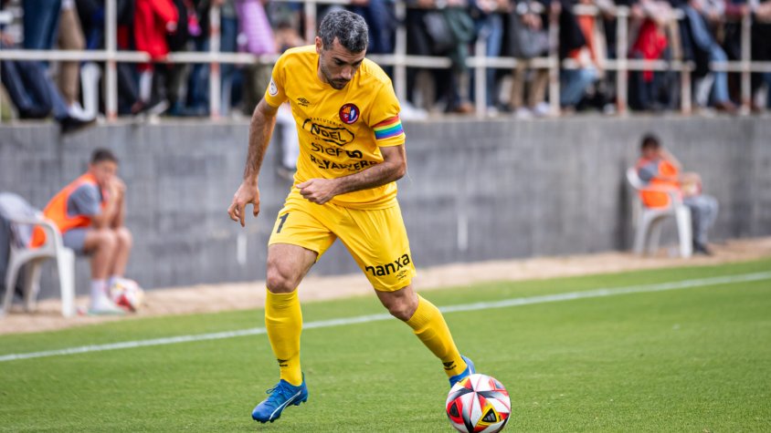 Pedro del Campo allarga la seva segona etapa a la Unió Esportiva Olot