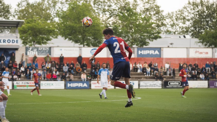 Jordi Manzano renova amb la Unió Esportiva Olot