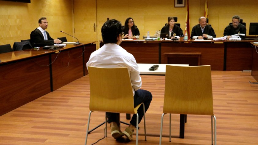 A judici l'acusat que s'enfronta a 14 anys de presó per violar una familiar menor d'edat a Olot