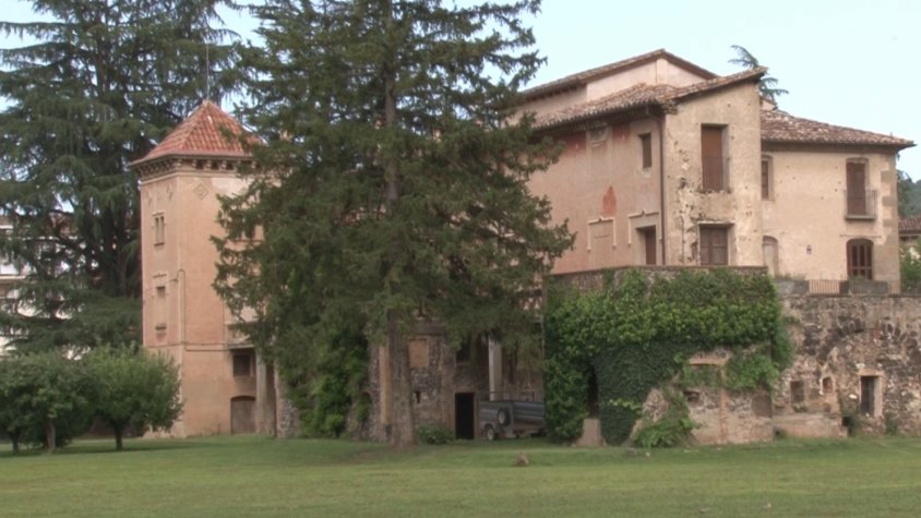 L’Ajuntament d’Olot compra el parc local situat al carrer de Joaquim Vayreda