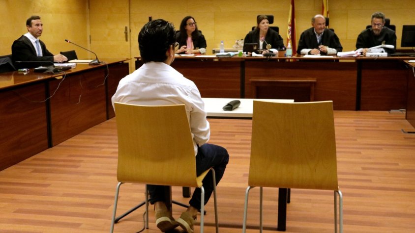 L'Audiència absol l'acusat que s'enfrontava a 14 anys de presó per violar una familiar menor d'edat a Olot