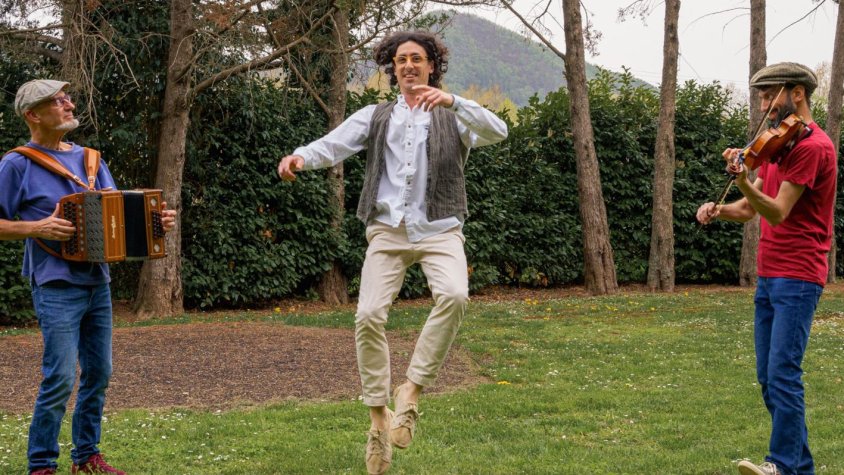 ‘De cop i volta’ de Brunzit, busca finançament a través de Verkami