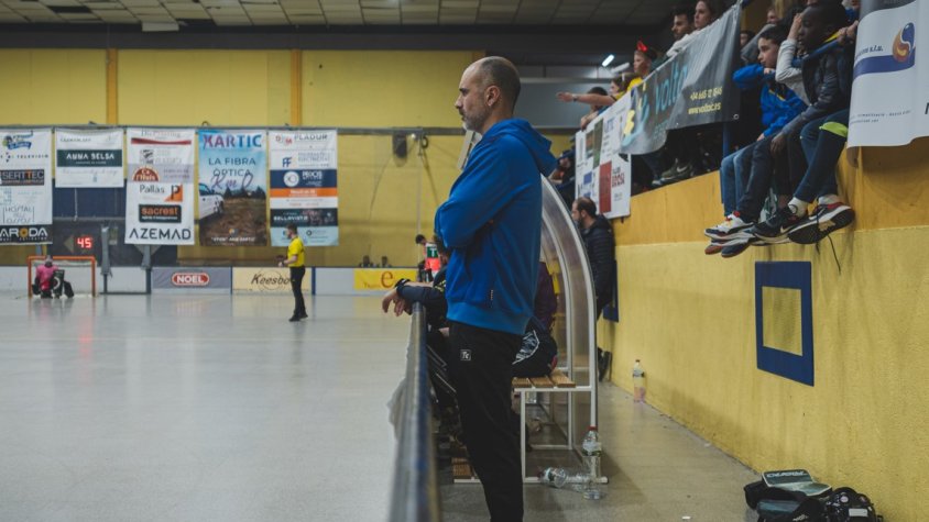 L’entrenador del Club Hoquei Olot, Miki Ràfols, destaca el gran nivell dels equips del grup sud de l’OK Lliga Plata d’aquest any