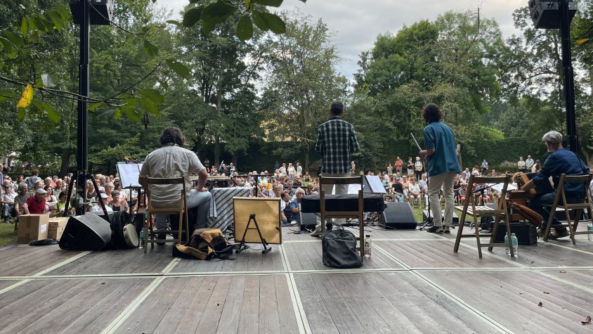 El cicle Música al Parc posa punt final amb l’actuació de Brunzit