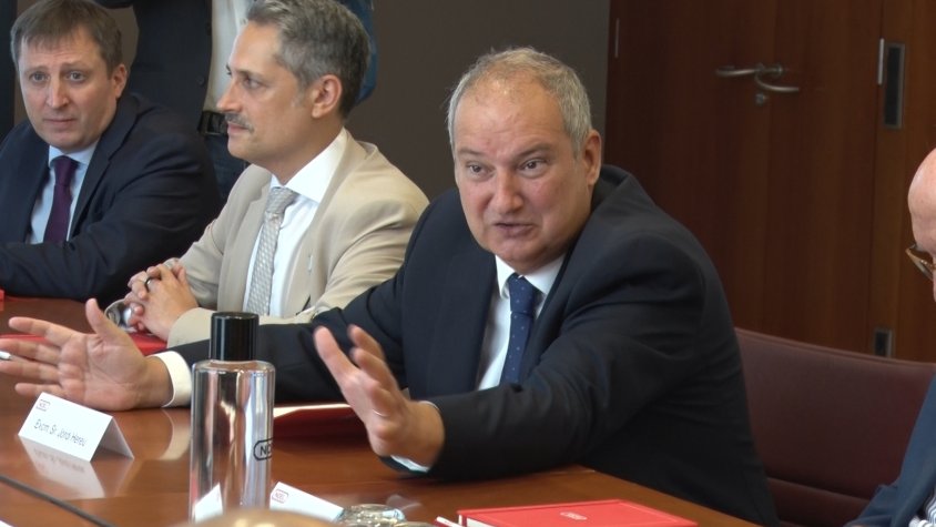 El ministre d’Indústria, Jordi Hereu, considera que la immigració és indispensable per donar resposta a les necessitats empresarials del país