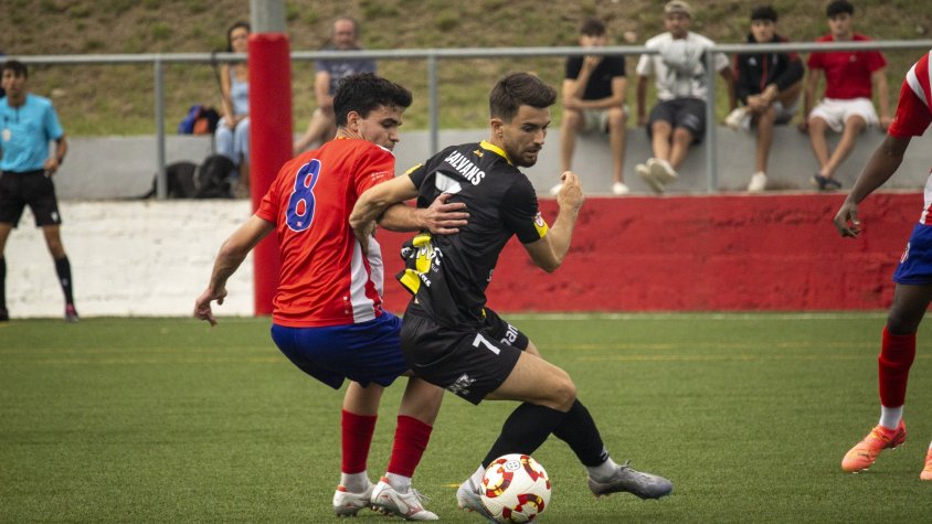 La Unió Esportiva Olot visita el filial de l’Espanyol amb la pressió de començar a sumar