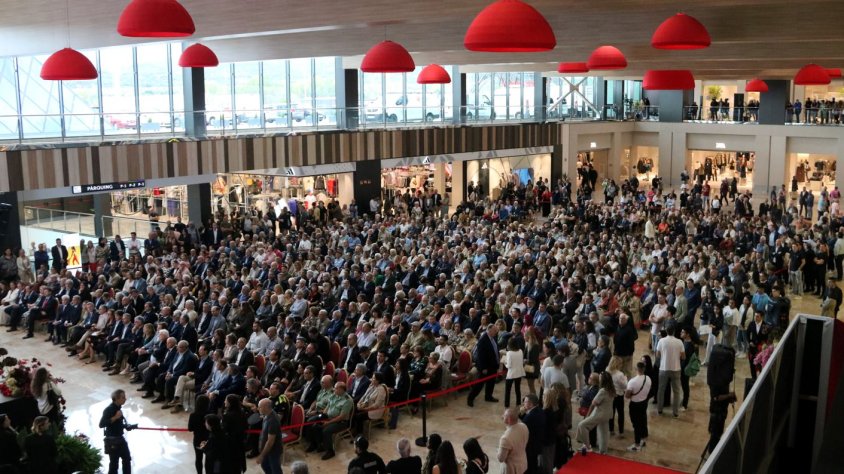 L’ampliació de l’Outlet de la Jonquera obre portes i preveu incrementar en un 30% els 6 milions de visitants anuals