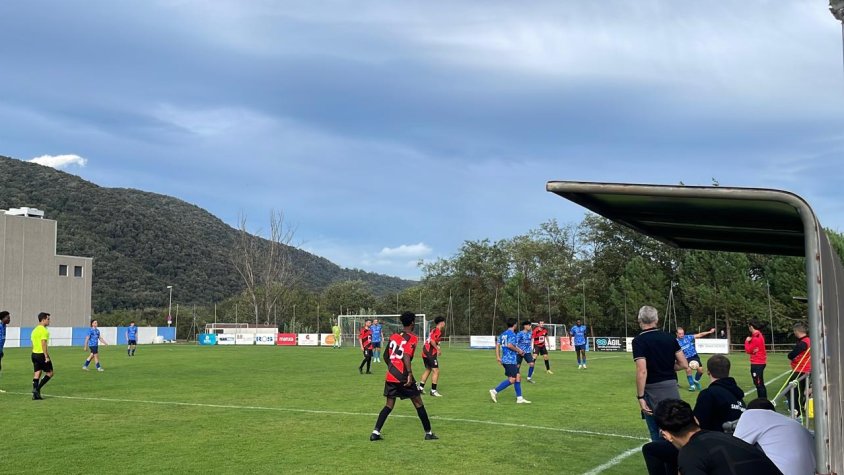 El Club Poliesportiu Santjoanenc és líder en solitari de Tercera Catalana