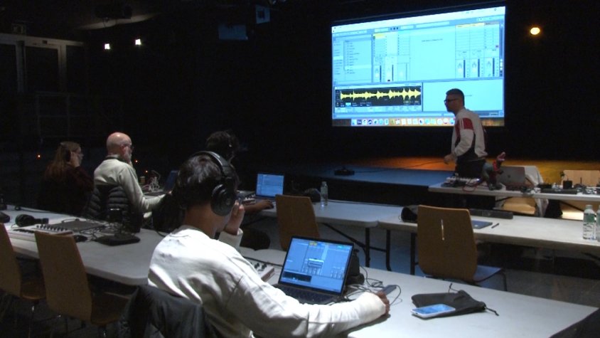 Tastar diversos camps per descobrir nous hobbies o professions: l'objectiu dels tallers 'Jo'