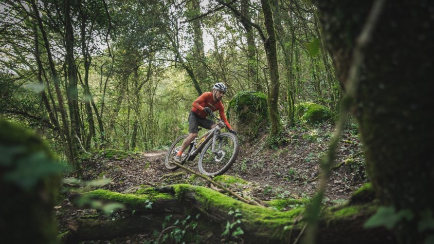 Un total de 143 ciclistes participen en la Lliga BTT Garrotxa