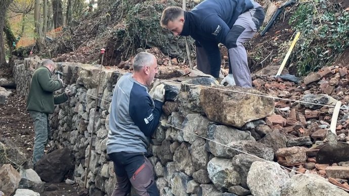 Hi ha pocs margers i molts murs de pedra seca a la comarca per arreglar