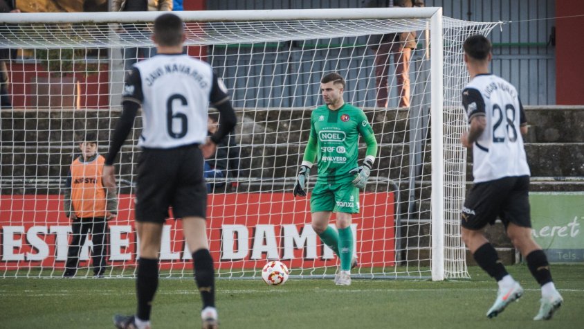 Un Olot en construcció busca recuperar-se al camp del Torrent valencià