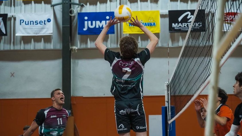 El Club Vòlei Olot es classifica per jugar la fase d’ascens a Primera Nacional Masculina