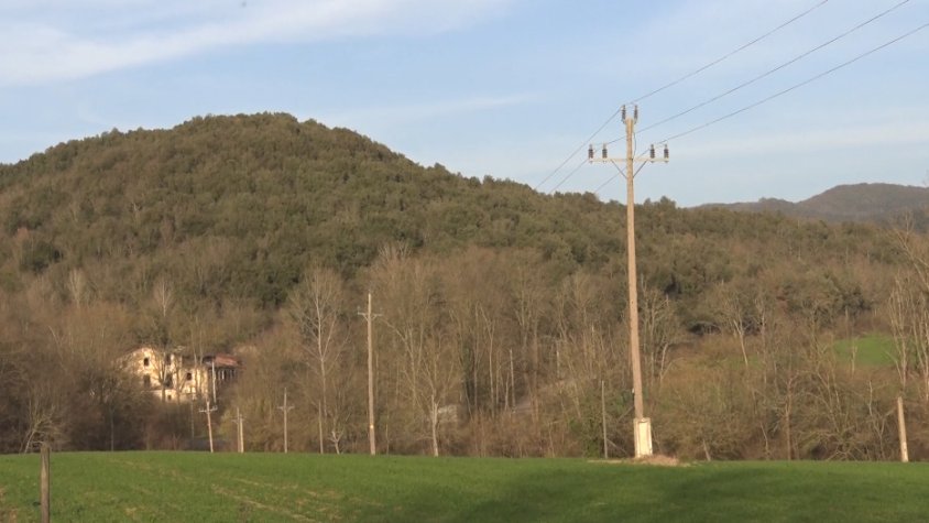 Cansament a Sant Feliu de Pallerols pels reiterats problemes de llum i les poques solucions que els dona la companyia elèctrica.