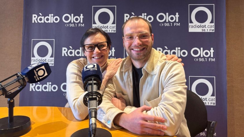 Gemma Guzmán i Àlex Mas als estudis de Ràdio Olot
