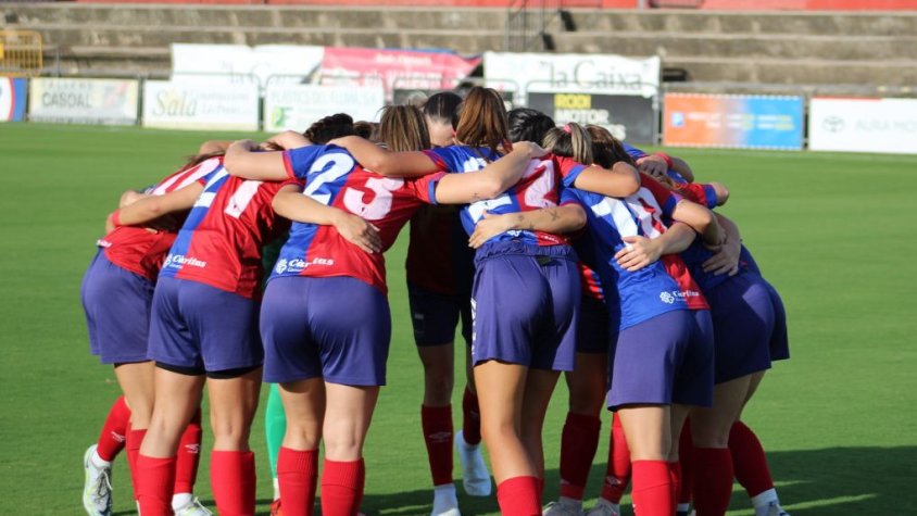 La Unió Esportiva Olot descarta retirar-se de la Primera Catalana Femenina