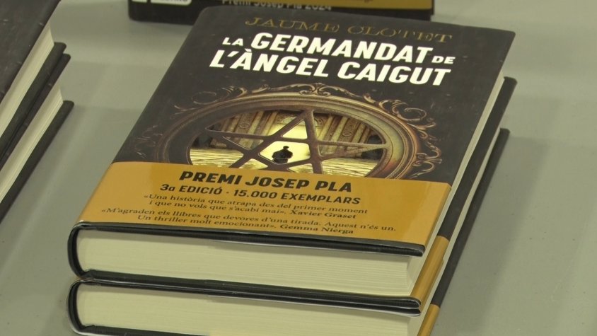 Jaume Clotet presenta a Olot ‘La Germandat de l’Àngel Caigut’ i anuncia que serà, finalment, una trilogia