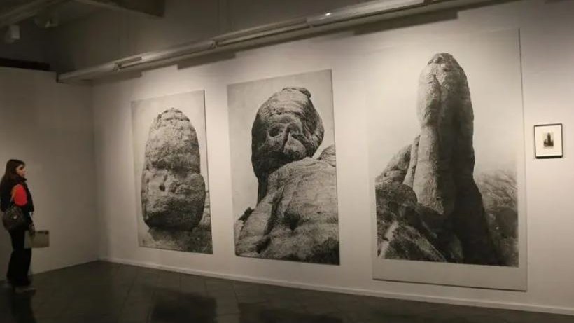 L’artista olotí, Lluís Hortalà porta a Espais Volart ‘Posar el dit a l’ull’, la seva reflexió sobre la rèplica de la realitat