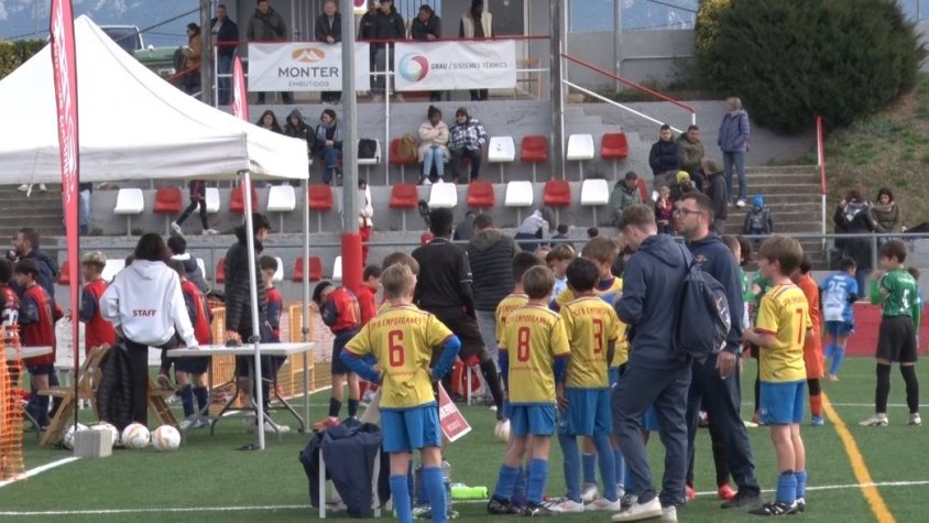 Més de 120 futbolistes participen en la primera edició del torneig de futbol a Sant Jaume de Llierca en categoria aleví S11