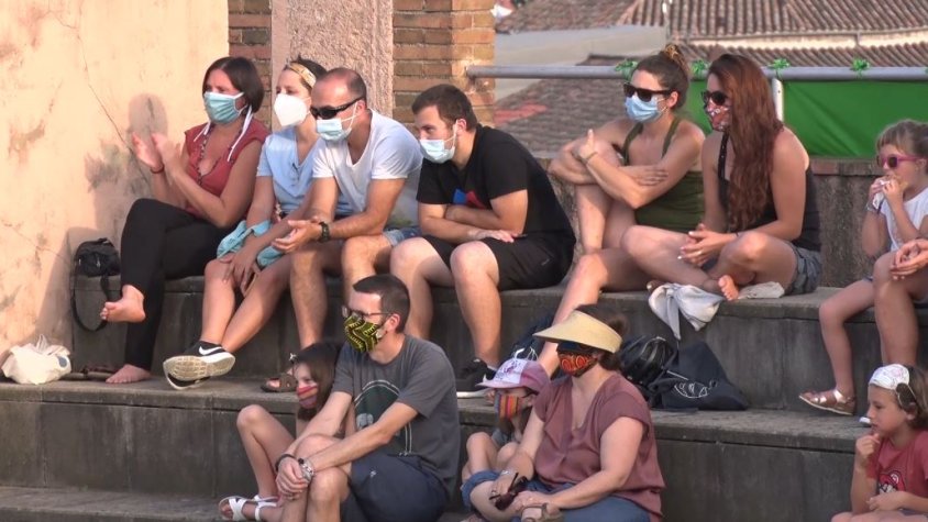 Comprar les entrades a última hora i avançar l’horari dels espectacles són algunes de les conseqüències que en matèria cultural ha deixat la pandèmia