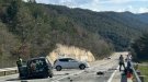 Dues persones ferides en un accident entre dos turismes a la N-260, a la Vall de Bianya