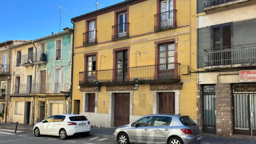 L’Ajuntament de Castellfollit comença, aquest abril, l’enderroc del Museu de l’Embotit
