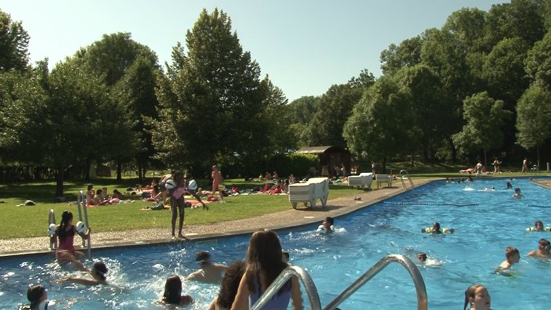 L'Ajuntament d'Olot segueix treballant per convèncer a la Generalitat que "el projecte de piscina coberta és bo per la ciutat"