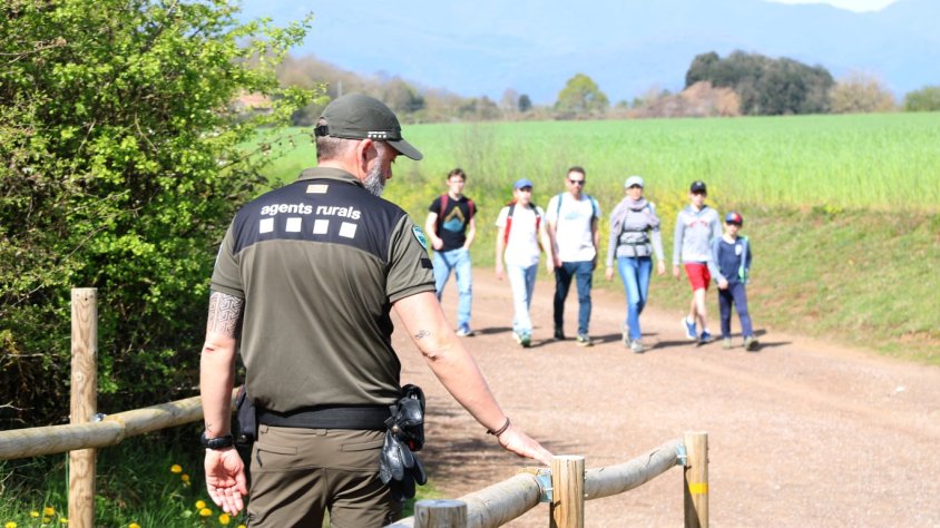 Els Agents Rurals doblaran els efectius per vigilar els espais naturals en previsió que es massifiquin en els propers mesos