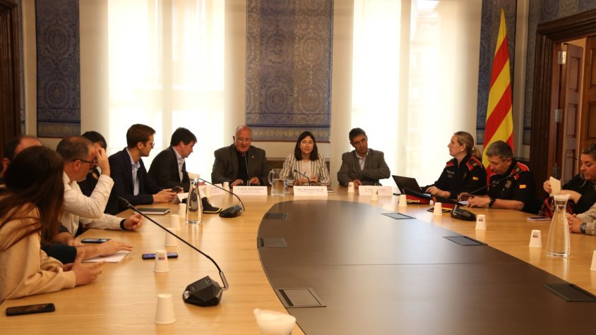 Núria Parlon referma el compromís del govern perquè la Garrotxa compti amb 20 agents més de Mossos d’Esquadra a partir de l’estiu