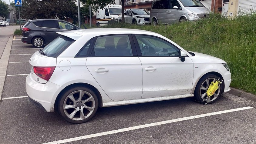 Detingut un conductor begut per circular 15 quilòmetres contra direcció a l'A-26 a Argelaguer