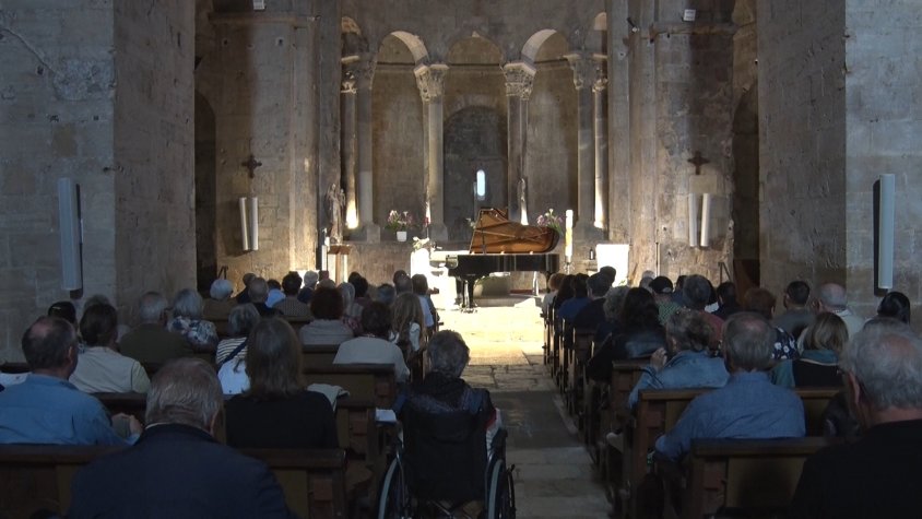 El Festival de Música de Besalú omple Sant Pere i es consolida com a cita cultural clau a la comarca