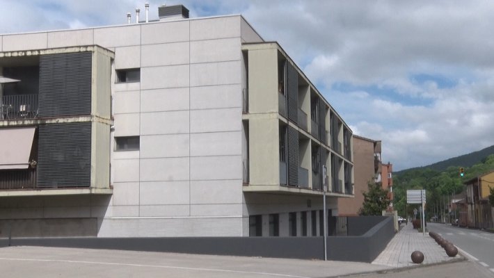 L’Ajuntament de Sant Joan les Fonts vol aconseguir la gestió de tots els pisos de l’antiga caserna de la Guàrdia Civil