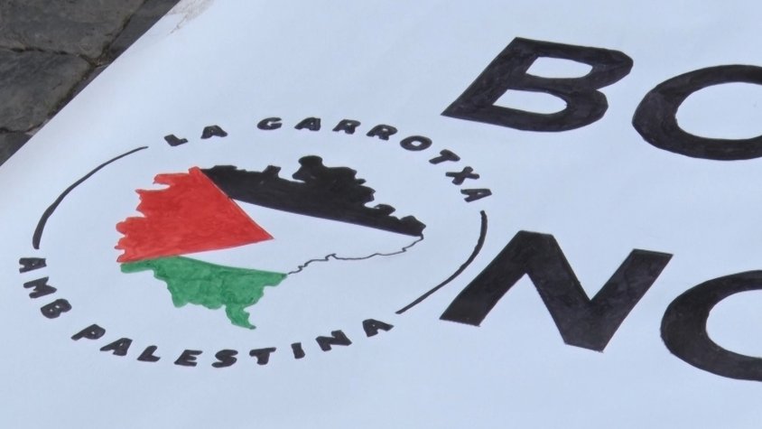 Una garrotxina participa a la Marxa Global per Gaza que finalment no s’ha pogut fer
