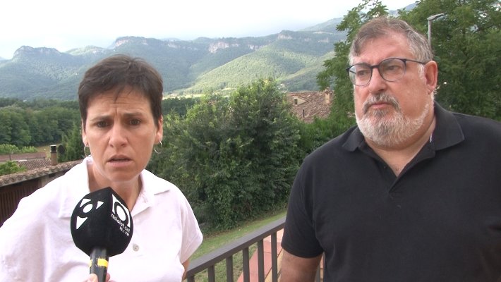 Magda Roca i Lluís Amat, alcaldessa entrant i alcalde sortint de la Vall d'en Bas