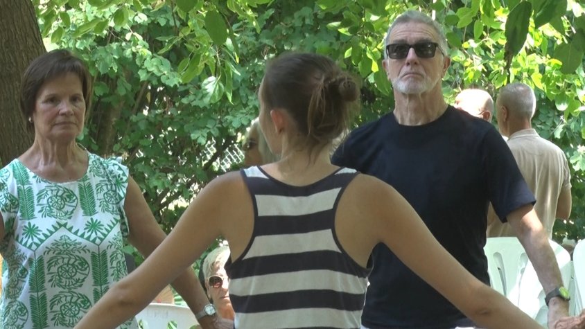 El 5è Aplec de la Vall d’Hostoles atrau gent d’arreu les comarques de Girona