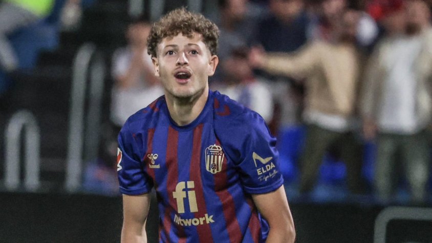 El garrotxí Simo Bouzaidi deixa l’Eldense i fitxa pel Marítimo de la Segona Divisió portuguesa