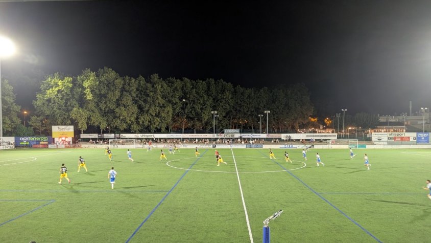La Unió Esportiva Olot perd als penals davant del CE Banyoles i queda eliminat del Torneig de l’Estany