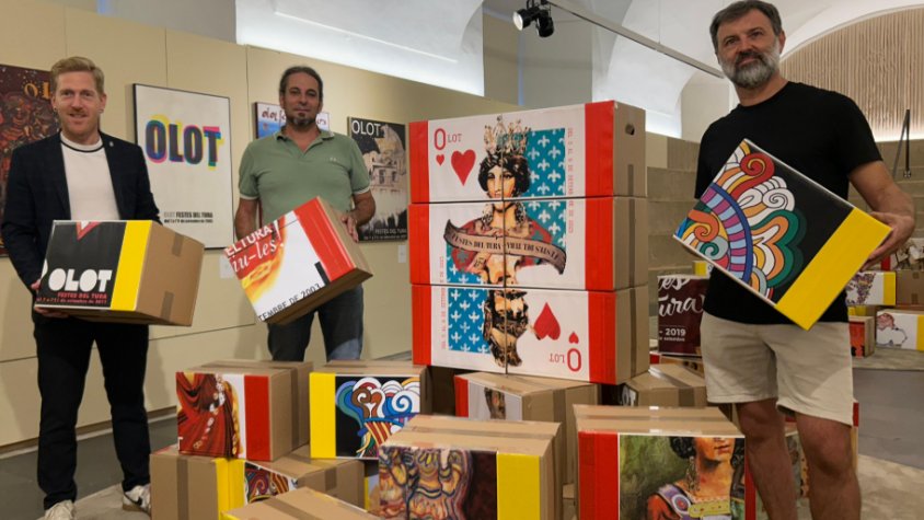 Els Museus d’Olot conviden a jugar per Festes del Tura amb els cartells d’aquest segle