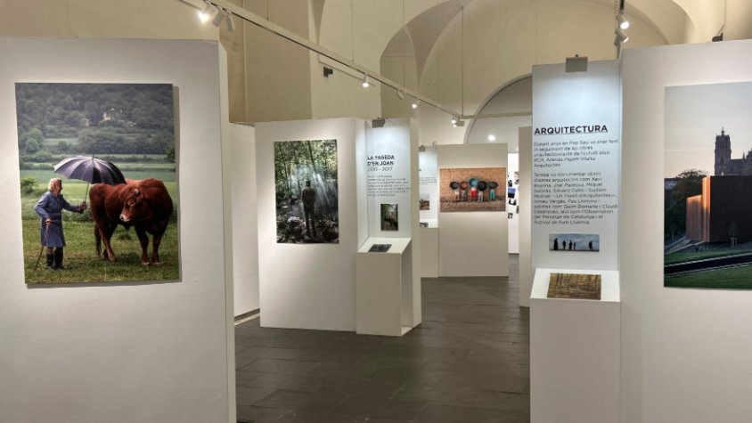 La Sala Oberta 2 del Museu de la Garrotxa acull una exposició d’homenatge a la feina de Pep Sau