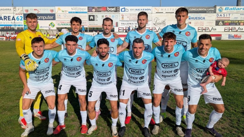 L'Olot va estrenar la segona equipació