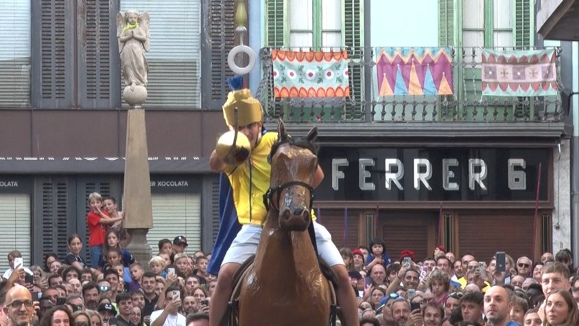 Els Jocs des Clam: una llança, un cavall i un cèrcol