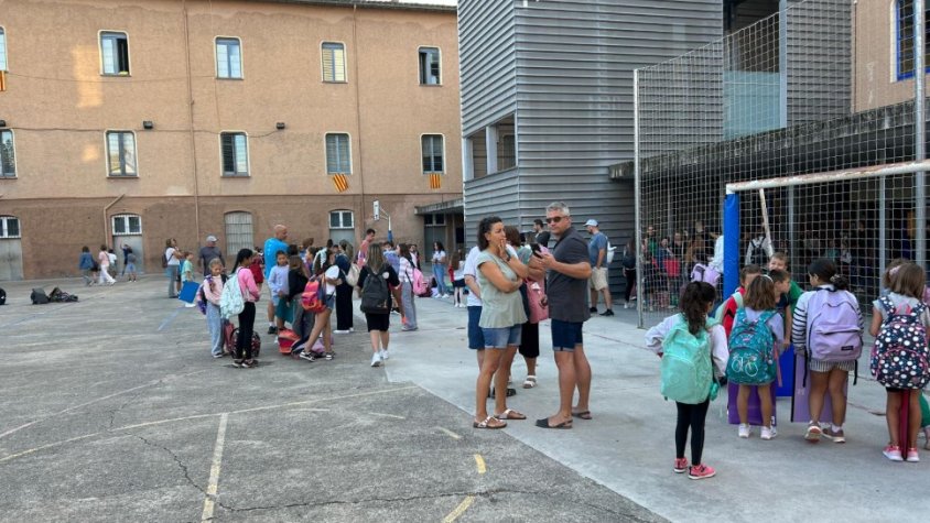 Comença el curs escolar a Olot amb 3.200 alumnes d’infantil i primària i més de 2.300 a l’ESO