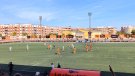 L'Olot viu el guió més cruel: tres pilotes al pal, un gol de penal en contra i una expulsió (1-0)
