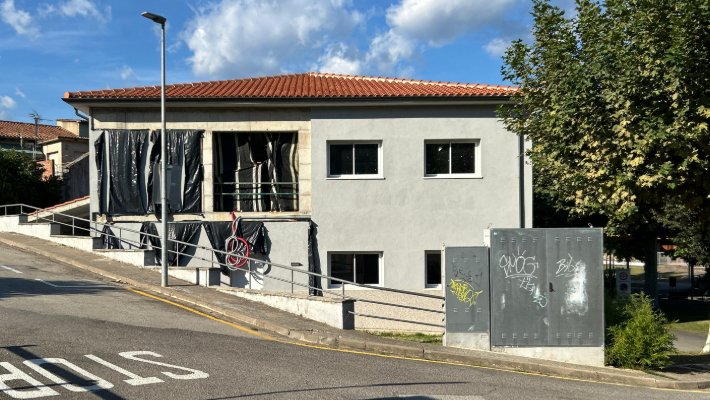 L’Ajuntament de Sant Jaume de Llierca espera poder tenir a punt el nou dispensari a finals de l’any que ve