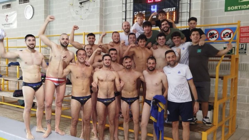 L’equip de waterpolo del Club Natació Olot comença amb molta superioritat la temporada