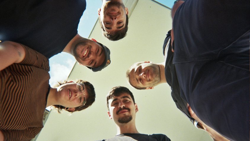 Santa Mandra presenta el seu segon disc 'Fins que porti bastó' 